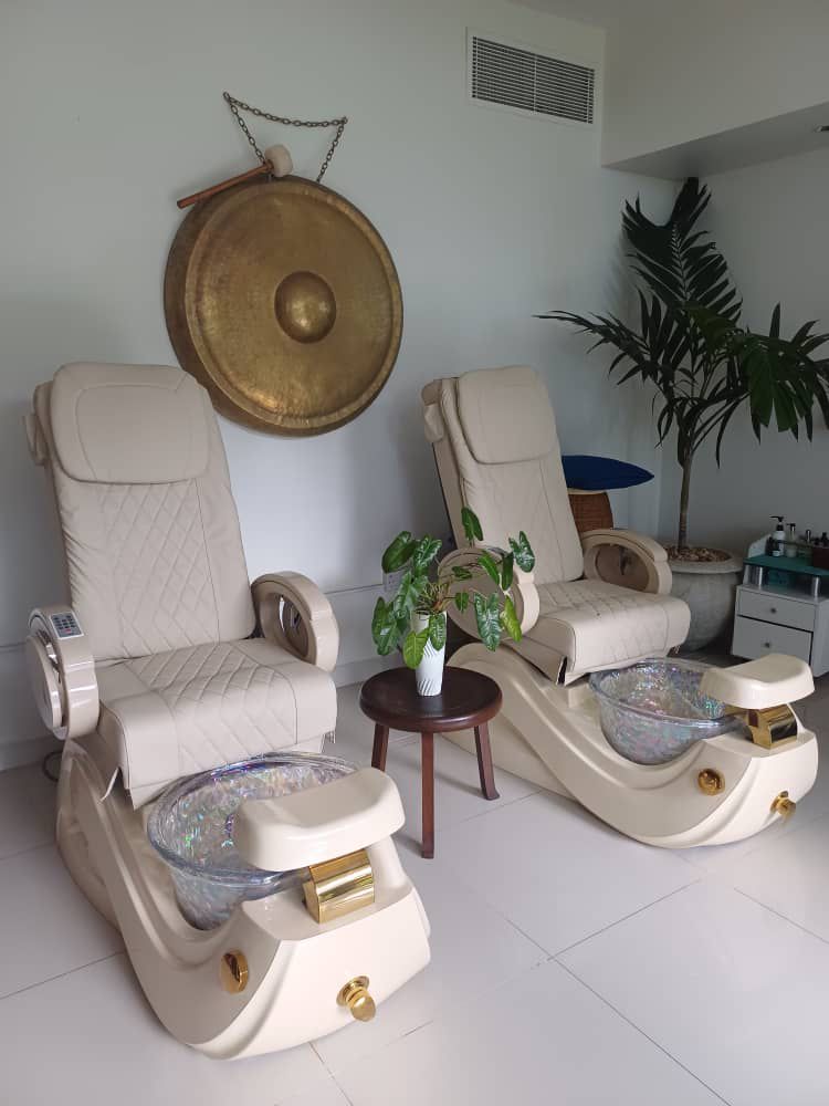Premium quality pedicure chairs